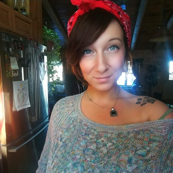 Meet your Posher, Luna - Picture 1 of 1